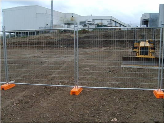 60x150mm Mesh 7FTX8FT Temporary Steel Fencing For Building Site