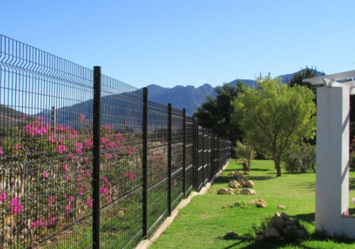 CE Hot Galvanized Black Iron 2.4m Height Anti Climb Fencing For Security