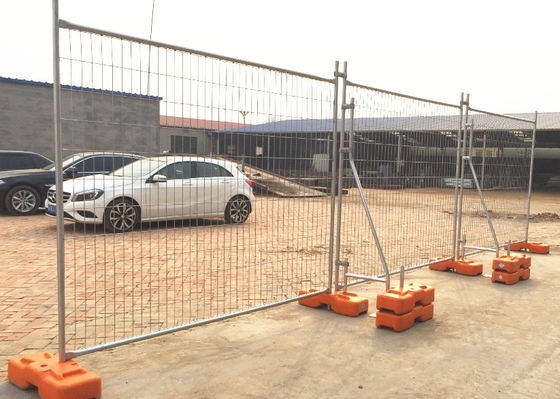 High Strength 2100x2400mm Temporary Steel Fencing For Commercial Construction